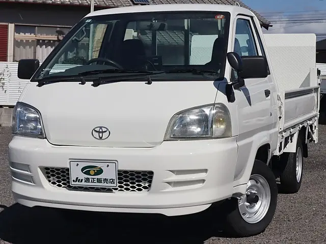 トヨタ ライトエーストラック GK-KM70(2WD)の写真2