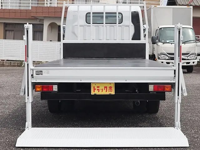 三菱 キャンター TPG-FEB50(2WD)の写真11