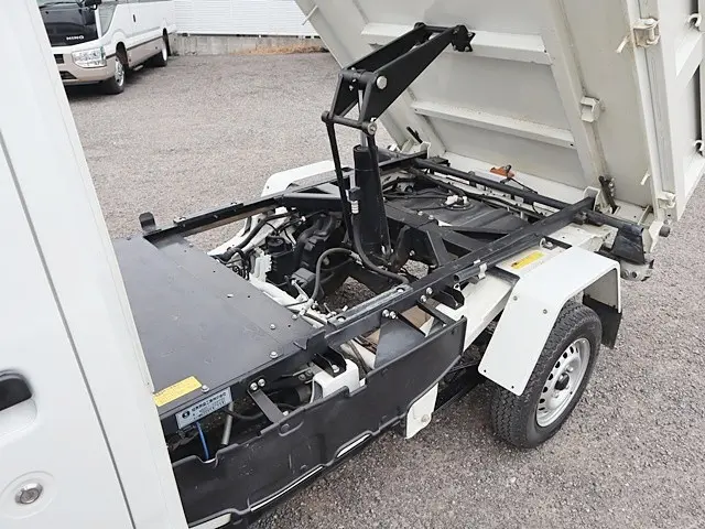 ダイハツ ハイゼットトラック EBD-S510P(4WD)の写真15