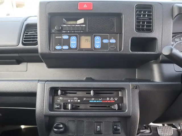 ダイハツ ハイゼットトラック 3BD-S500P(2WD)の写真39