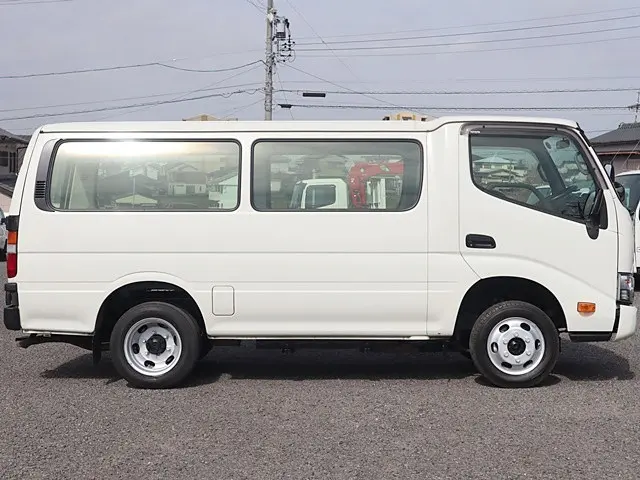 トヨタ ダイナ LDF-KDY241V(2WD)の写真8