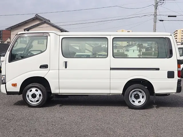トヨタ ダイナ LDF-KDY241V(2WD)の写真9