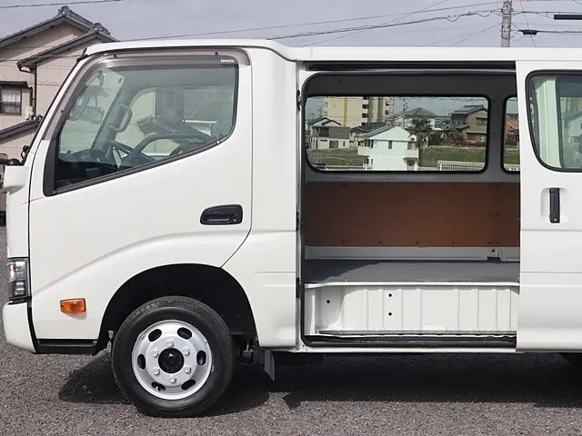トヨタ ダイナ LDF-KDY241V(2WD)の写真10