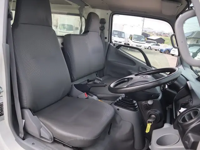 トヨタ ダイナ LDF-KDY241V(2WD)の写真30