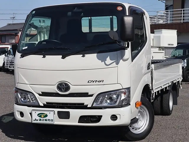 トヨタ ダイナ 3BF-TRY230(2WD)の写真2
