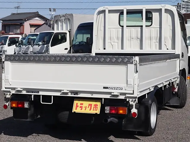 トヨタ ダイナ 3BF-TRY230(2WD)の写真5