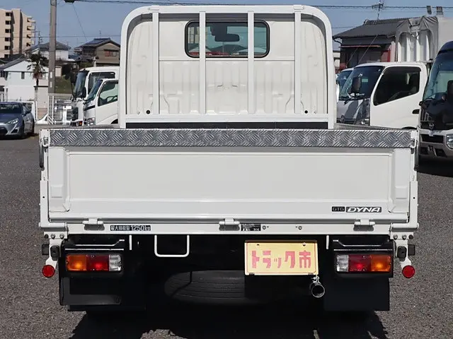 トヨタ ダイナ 3BF-TRY230(2WD)の写真6