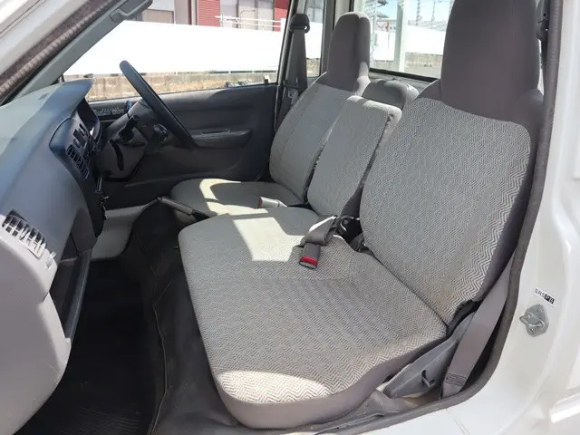 トヨタ ライトエーストラック GK-KM70(2WD)の写真32