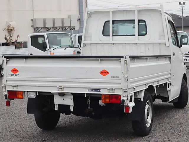 トヨタ タウンエーストラック ABF-S402U(2WD)の写真3