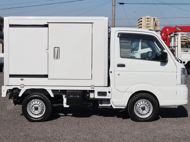 スズキ キャリイ 3BD-DA16T(4WD)の写真8