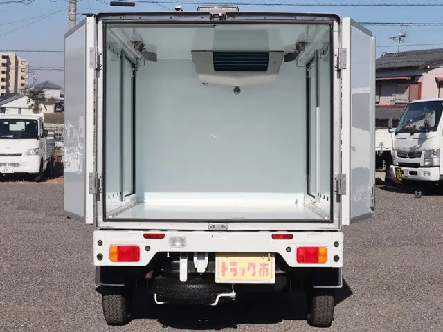スズキ キャリイ 3BD-DA16T(4WD)の写真12