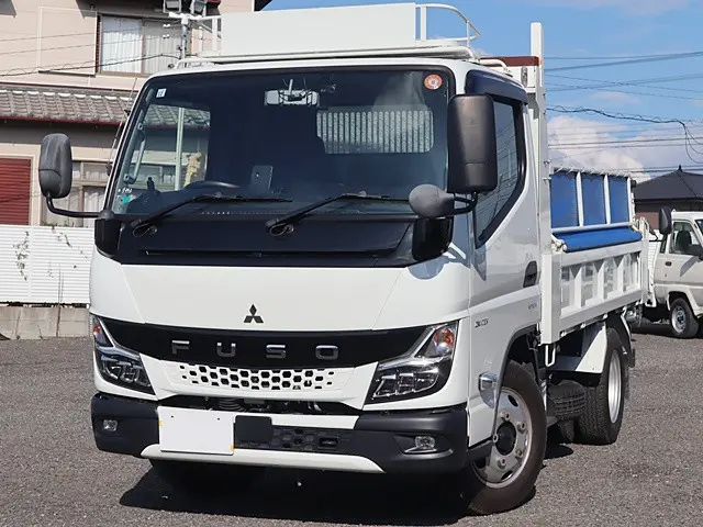 三菱 キャンター 2RG-FBA60(2WD)の写真1