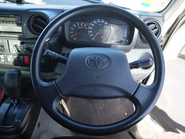 トヨタ ダイナ 3BF-TRY230(2WD)の写真4