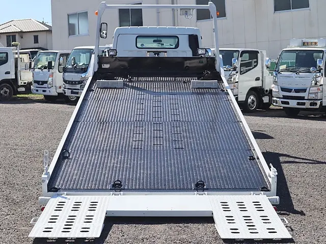 三菱 キャンター TPG-FEB80(2WD)の写真14