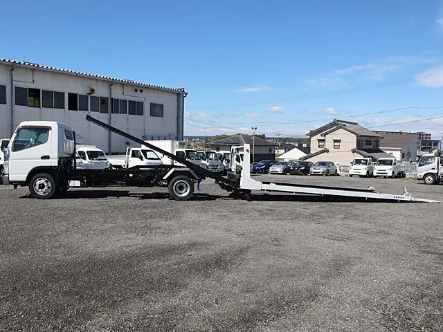 三菱 キャンター TPG-FEB80(2WD)の写真17