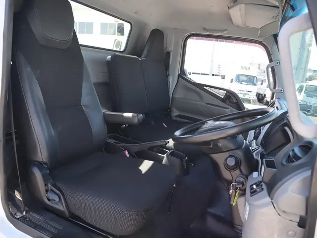 三菱 キャンター TPG-FEB80(2WD)の写真36