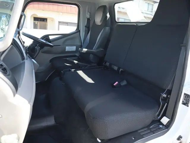 三菱 キャンター TPG-FEB80(2WD)の写真38