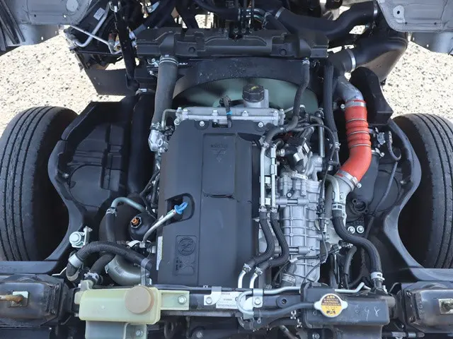 三菱 キャンター 2RG-FBA20(2WD)の写真15