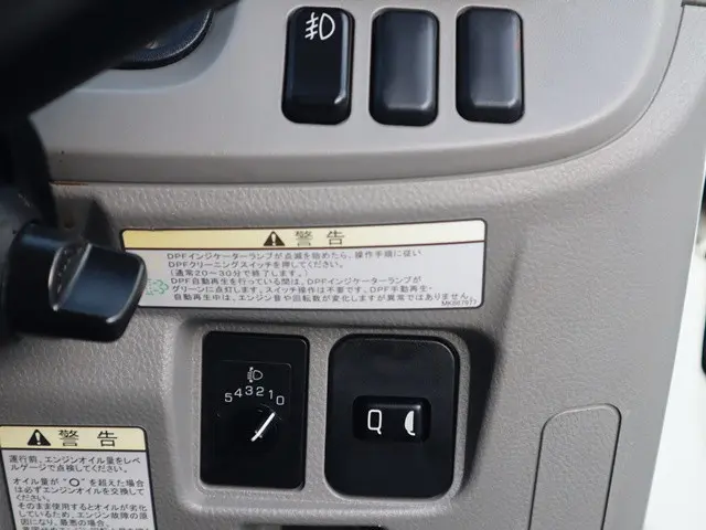 三菱 キャンター 2RG-FBA20(2WD)の写真35