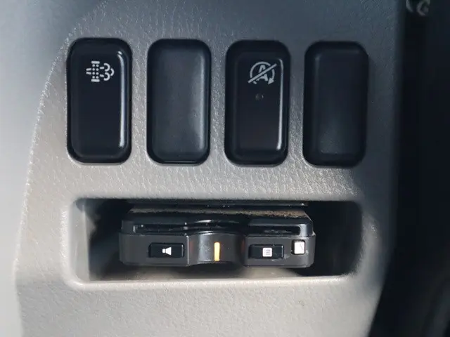 三菱 キャンター 2RG-FBA20(2WD)の写真36