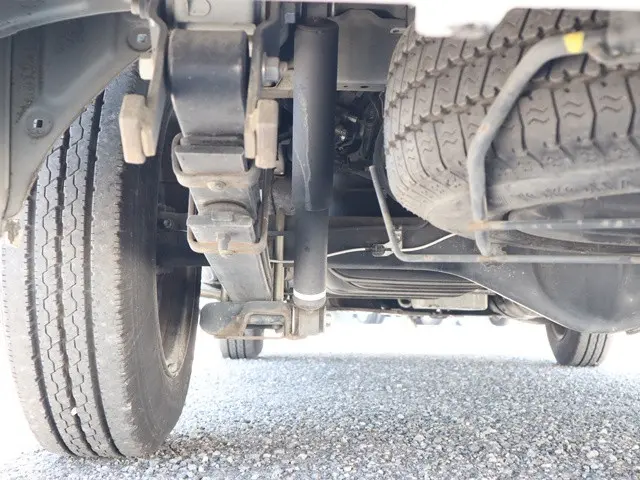 トヨタ ハイエースバン QDF-KDH201V(2WD)の写真25