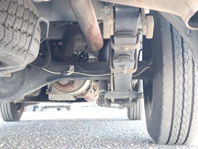 トヨタ ハイエースバン QDF-KDH201V(2WD)の写真26