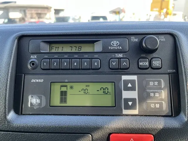 トヨタ ハイエースバン QDF-KDH201V(2WD)の写真36