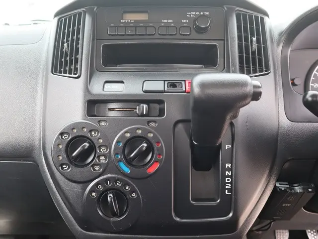 トヨタ ライトエーストラック DBF-S402U(2WD)の写真34