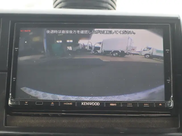 三菱 キャンター TPG-FBA20(2WD)の写真15