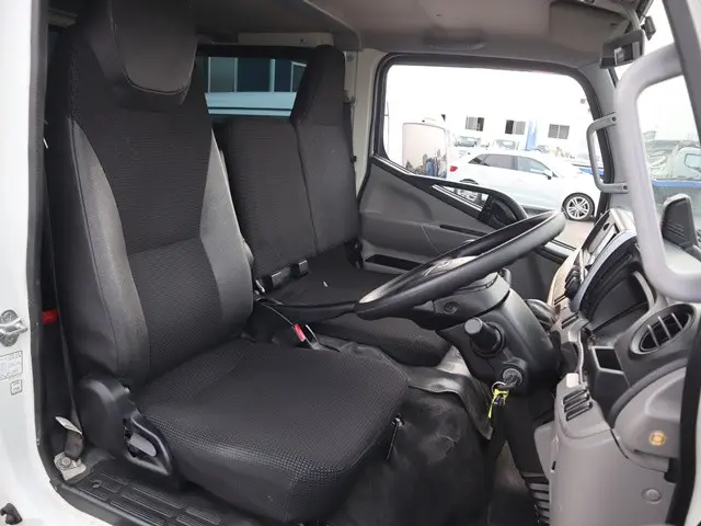 三菱 キャンター TPG-FBA20(2WD)の写真31