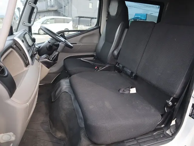 三菱 キャンター TPG-FBA20(2WD)の写真33