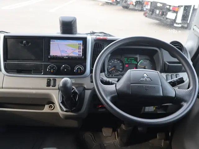 三菱 キャンター TPG-FBA20(2WD)の写真38