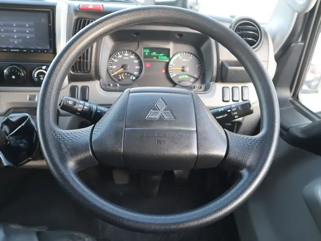 三菱 キャンター TPG-FBA20(2WD)の写真39