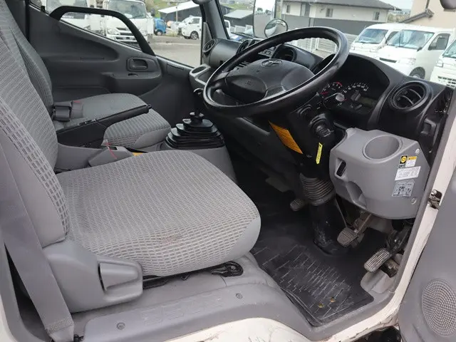 トヨタ トヨエース QDF-KDY231(2WD)の写真30