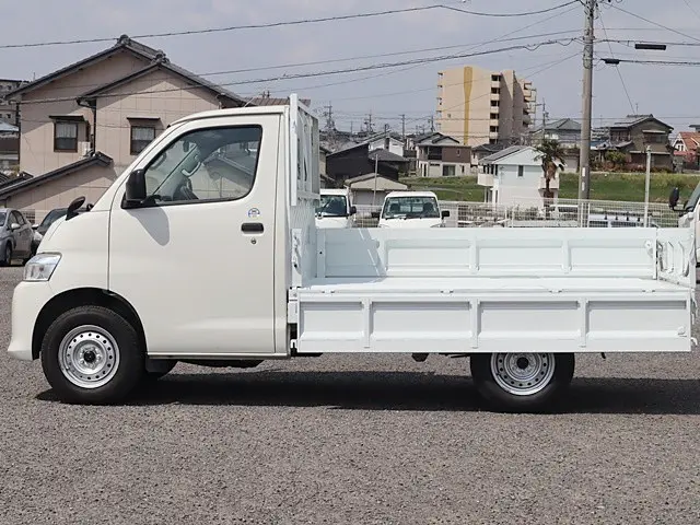 マツダ ボンゴトラック 5BF-S403F(2WD)の写真12