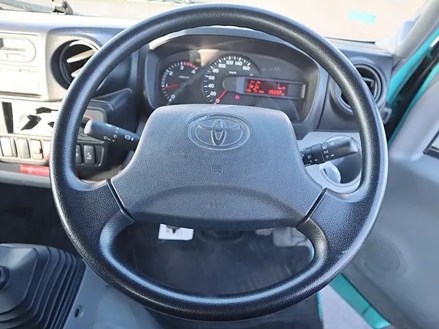 トヨタ ダイナ TKG-XZU655(2WD)の写真4