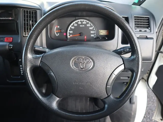 トヨタ ライトエーストラック DBF-S402U(2WD)の写真4