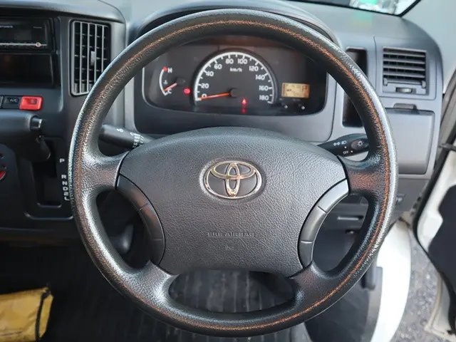 トヨタ ライトエーストラック DBF-S402U(2WD)の写真4