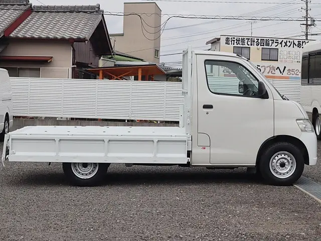 トヨタ ライトエーストラック DBF-S402U(2WD)の写真10