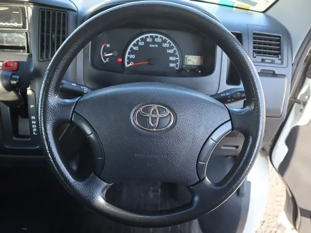 トヨタ ライトエーストラック DBF-S402U(2WD)の写真4