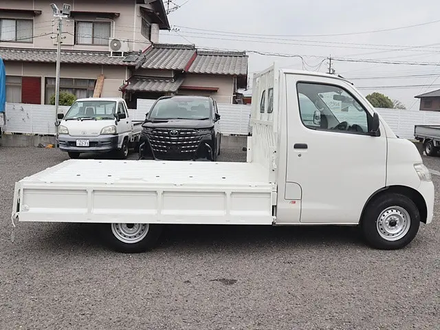 トヨタ ライトエーストラック DBF-S402U(2WD)の写真10