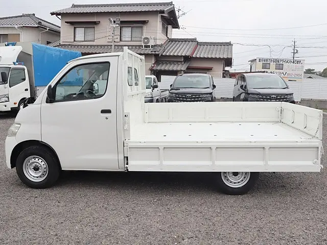トヨタ ライトエーストラック DBF-S402U(2WD)の写真13
