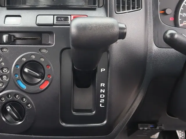 トヨタ ライトエーストラック DBF-S402U(2WD)の写真32