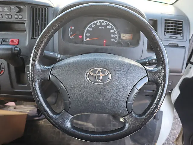 トヨタ タウンエーストラック DBF-S402U(2WD)の写真4