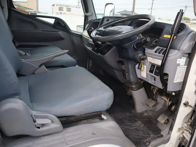 三菱 キャンター TKG-FBA30(2WD)の写真31