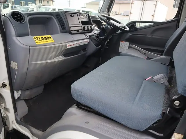 三菱 キャンター TKG-FBA30(2WD)の写真33