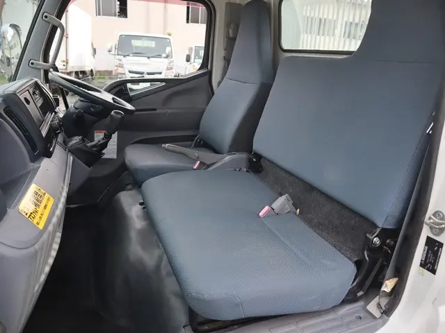 三菱 キャンター TKG-FBA30(2WD)の写真34