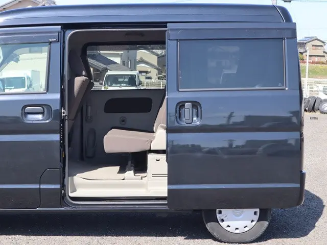 スズキ エブリイ EBD-DA17V(4WD)の写真11