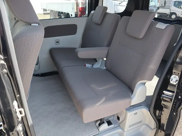 スズキ エブリイ EBD-DA17V(4WD)の写真18