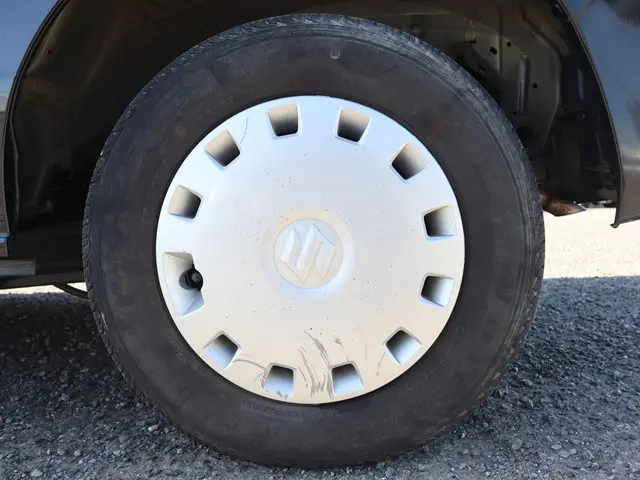 スズキ エブリイ EBD-DA17V(4WD)の写真32